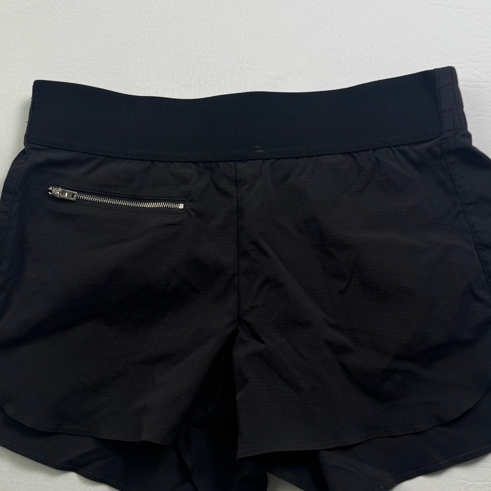 Athleta Trekkie Shorts Black Ripstop Hiking Travel Zip Pockets 291730 Size 4 - Picture 7 of 16